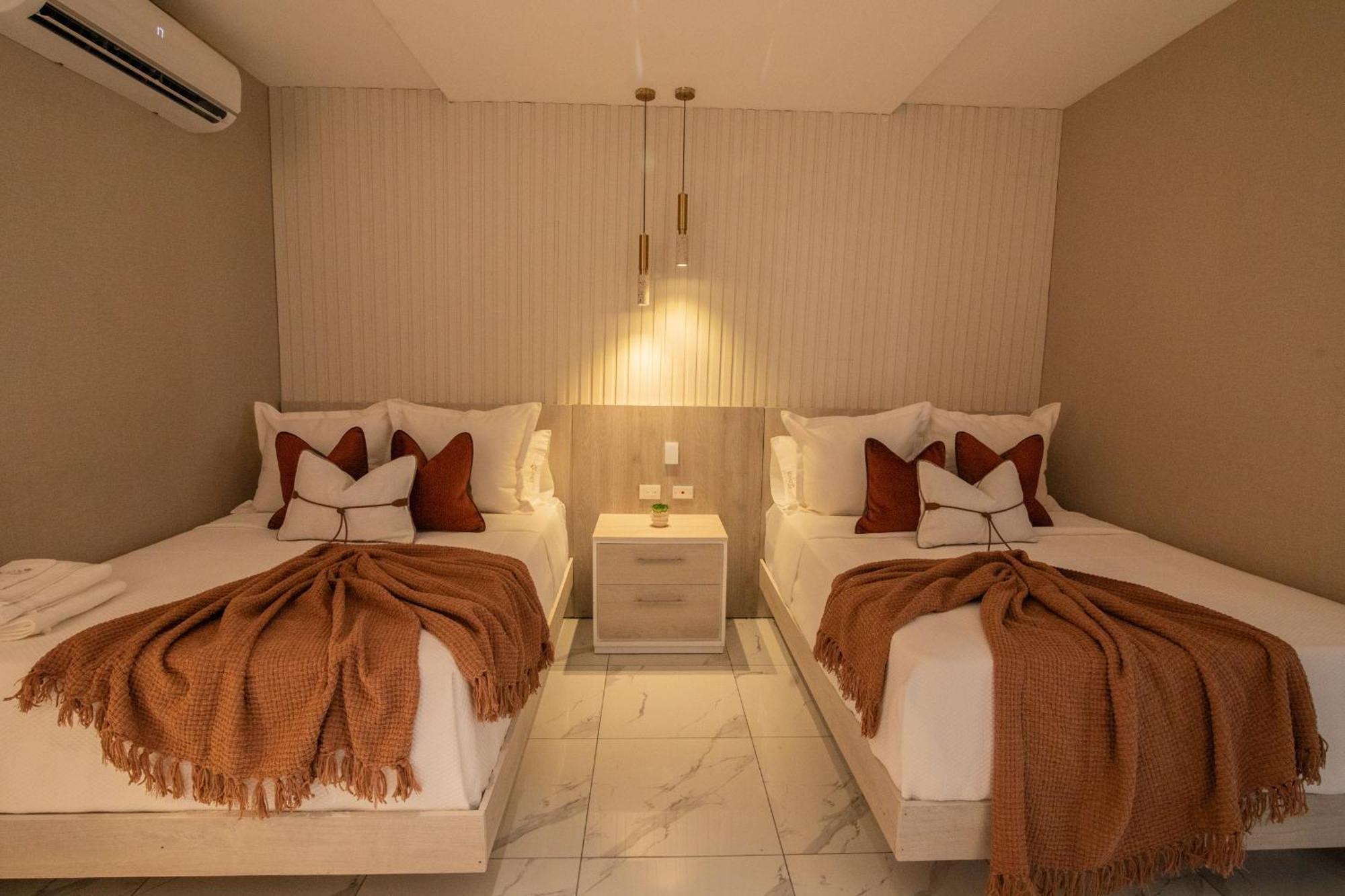 Lovera Hotel Santiago De Los Caballeros Zewnętrze zdjęcie